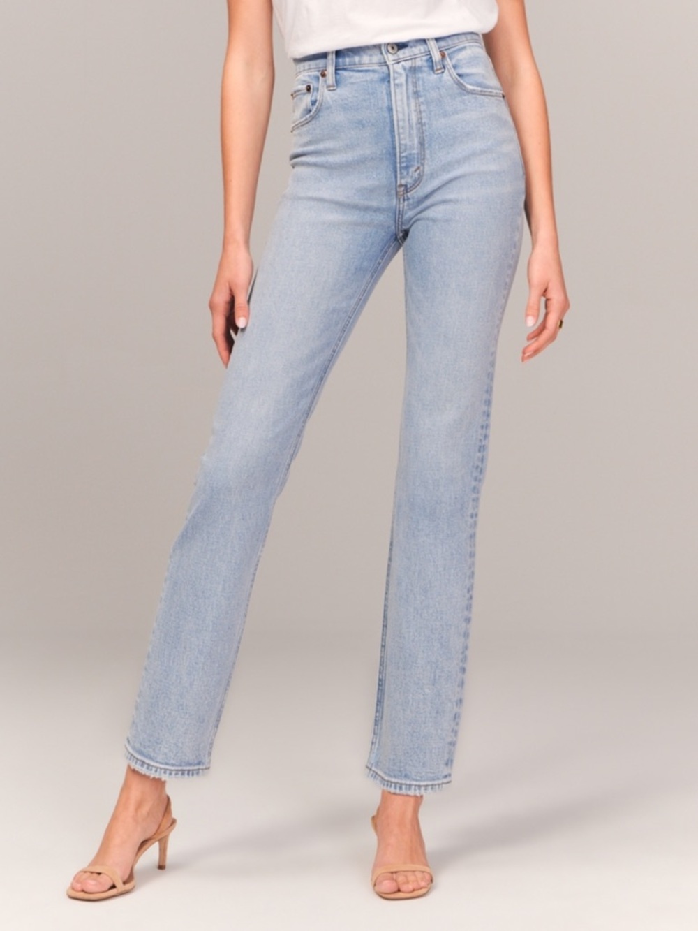 Light Wash ankle straight High-Rise Straight Jeans - Women - Picture 4 of 6